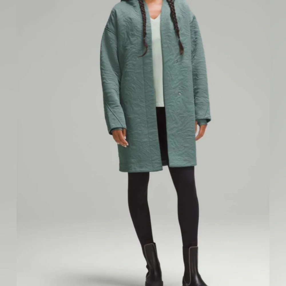 Lululemon Packable Jacquard Knit Wrap
Medium Forest / Dark Forest size xs/s NWT - Picture 7 of 9